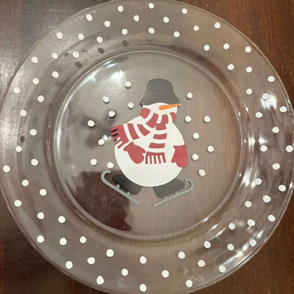 Crate & Barrel Snowman Plates France 8”